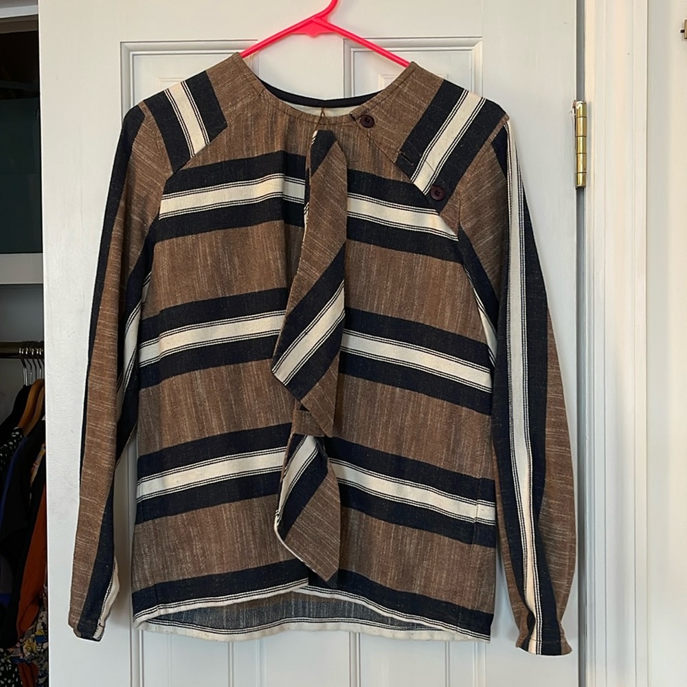 Ace & Jig top with cute tie